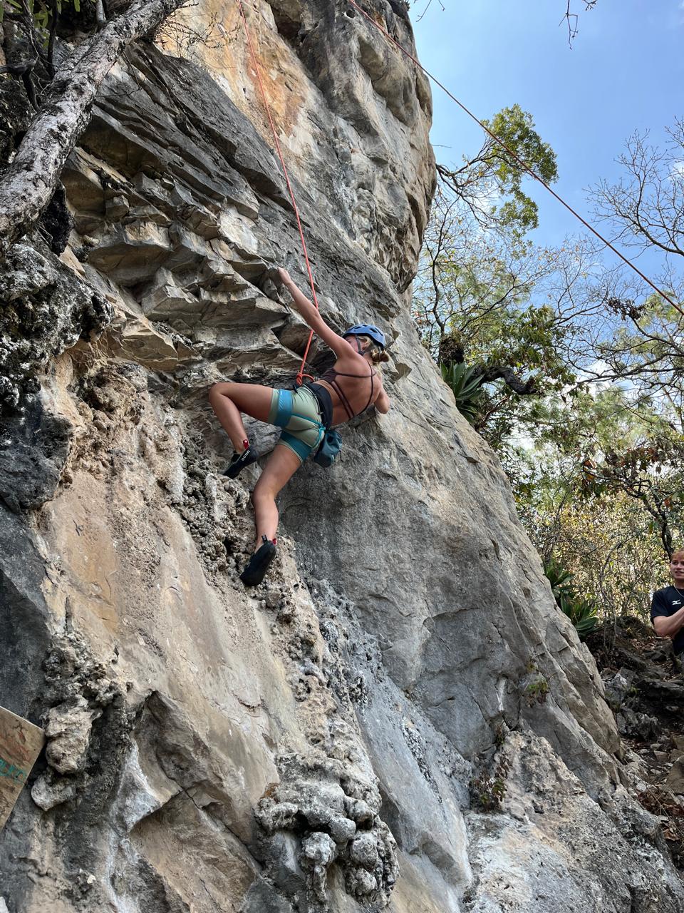 ESCALADA EN ROCA