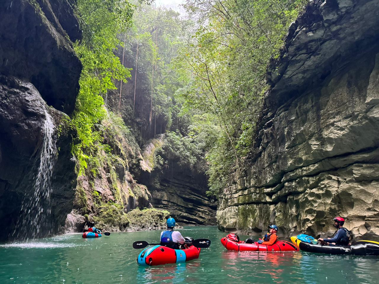 Arco del tiempo- Expedición Packraft