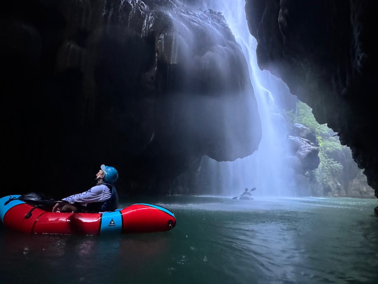 Arco del tiempo- Expedición Packraft